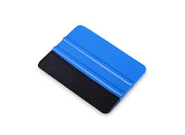 LUXIA Vinyl Squeegee in Blue with Felt edge